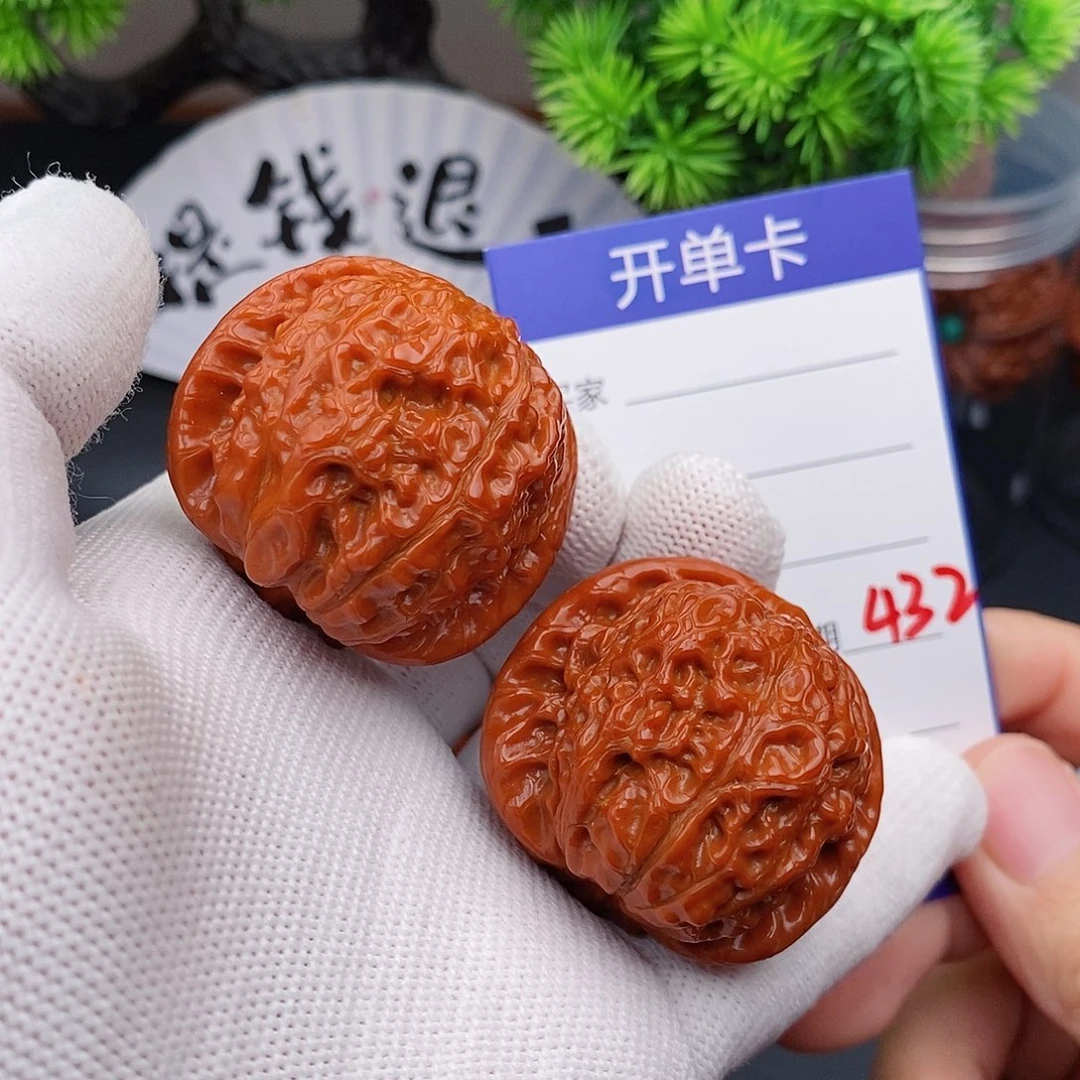 文玩核桃把件40血麒麟432
