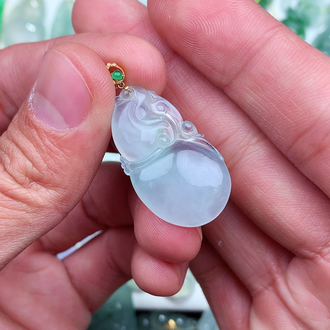 翡翠吊坠(不含链)18K金镶嵌