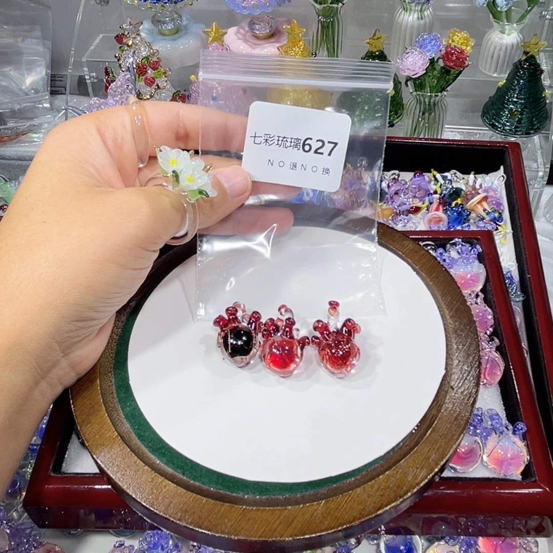 云***静颈饰玻璃627心脏三个