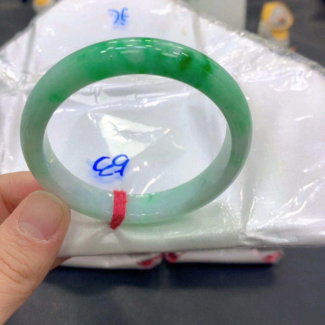 翡翠未镶嵌手镯翡翠38