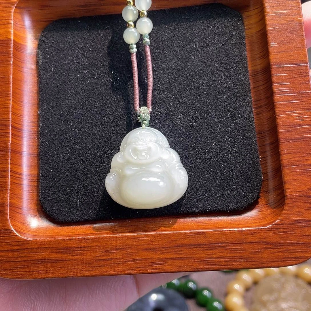 和田玉（糖玉）未镶嵌颈饰