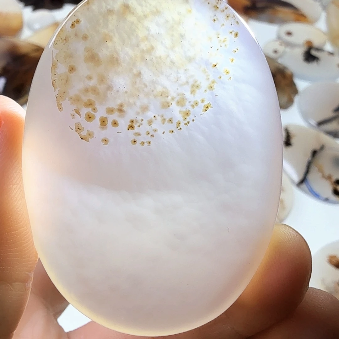 未镶嵌玛瑙/玉髓珠宝半成品