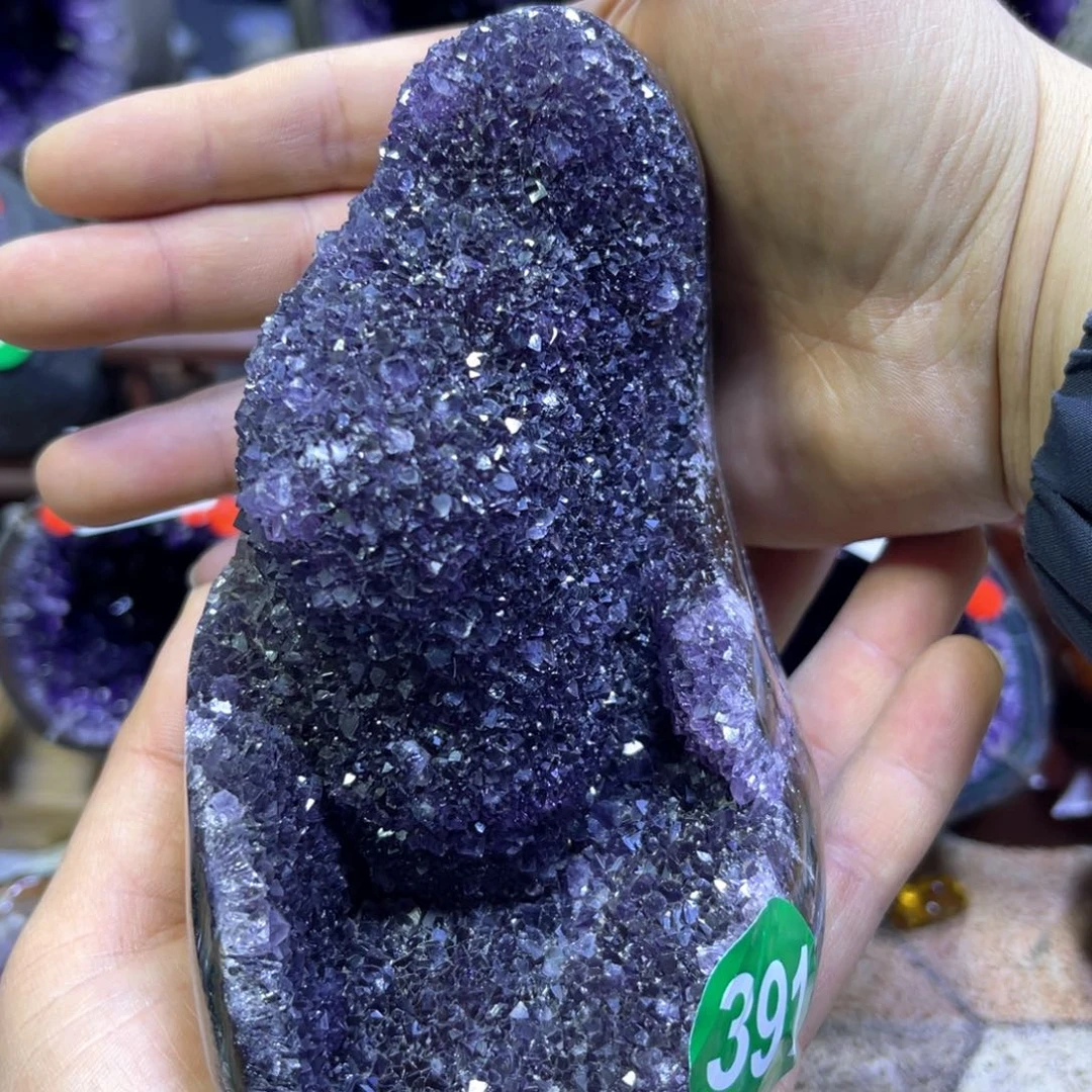 水晶摆件未镶嵌紫水晶
