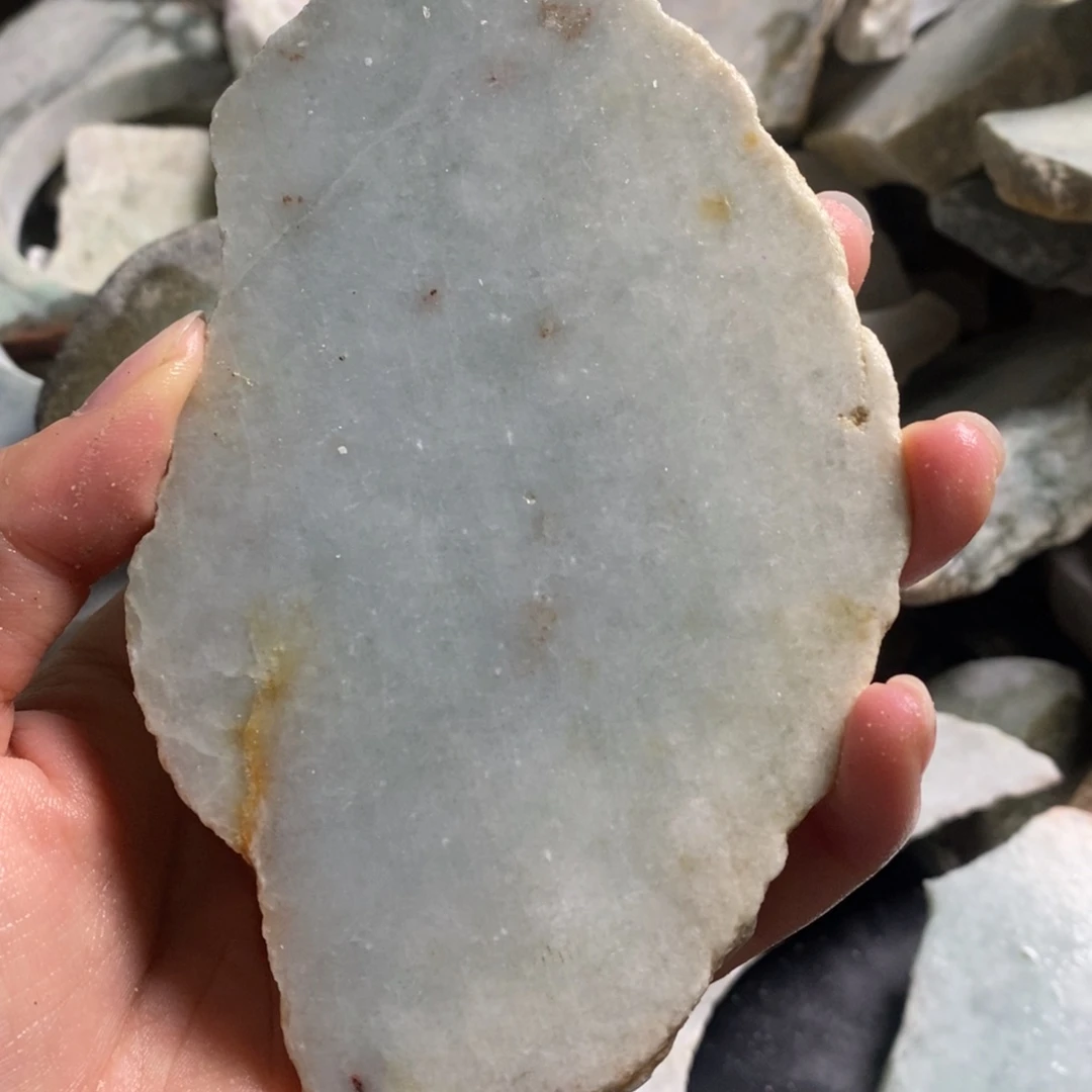颈饰未镶嵌翡翠天然