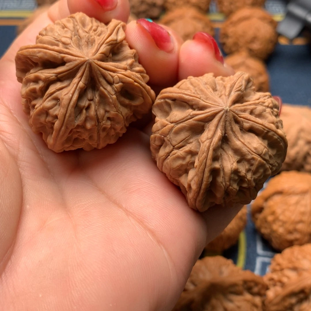 【闪购商品】把件文玩核桃一****活四楼39