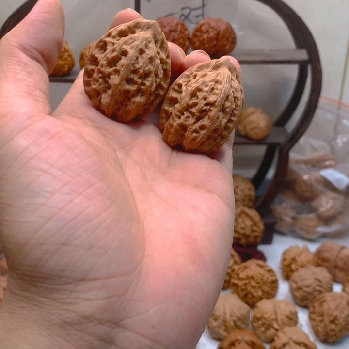 S***e文玩核桃吊坠佛肚