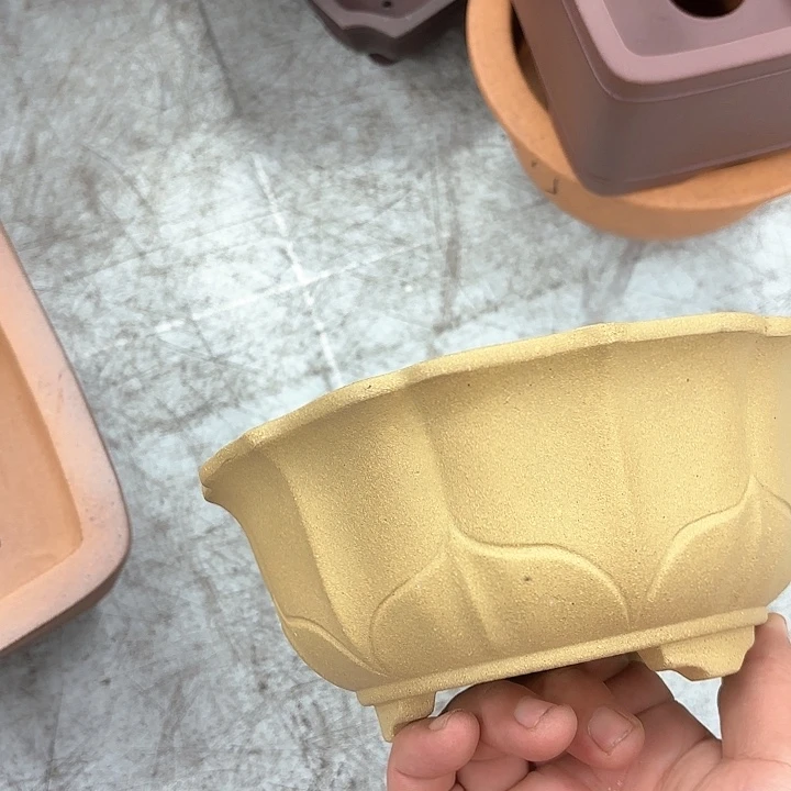 紫砂花盆紫砂的味道很好闻