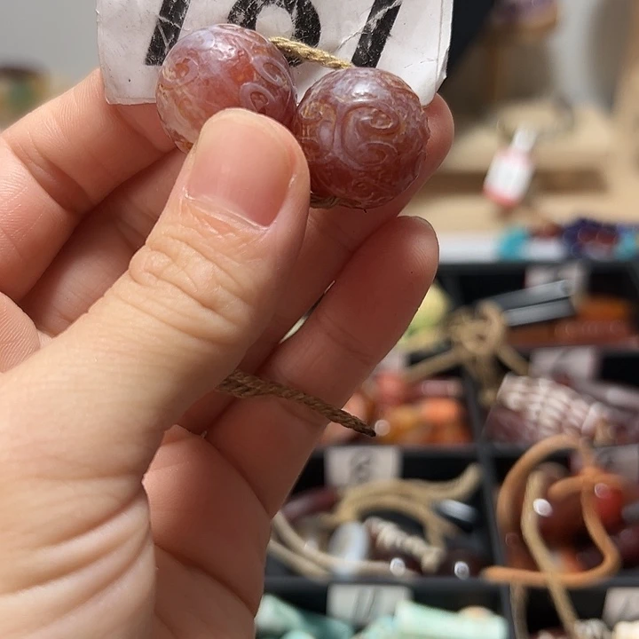 玛瑙/玉髓颈饰合金姝*