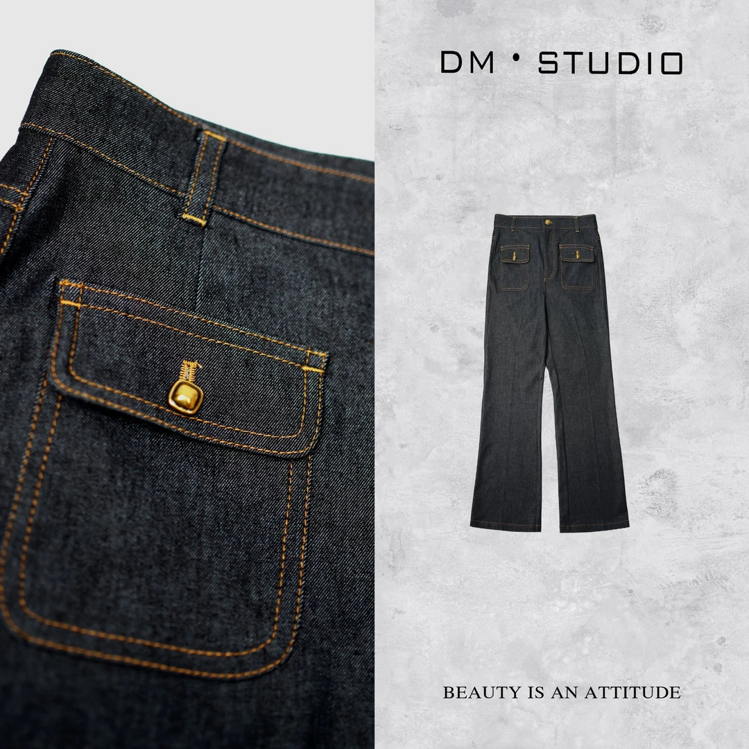 •STUDIO/时尚百搭高级感气质显瘦水洗微喇牛仔裤2504KZ/03207