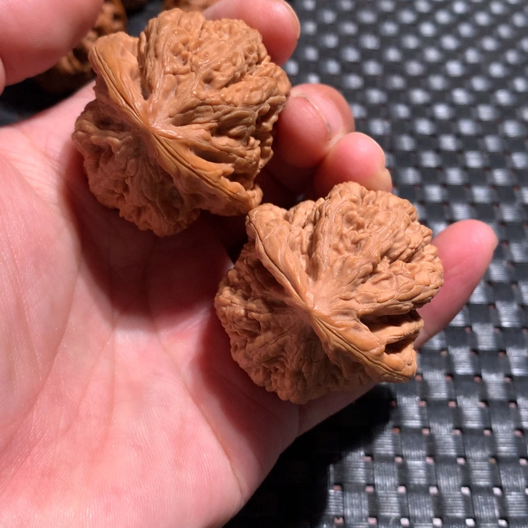 文玩核桃把件40粗筋反油