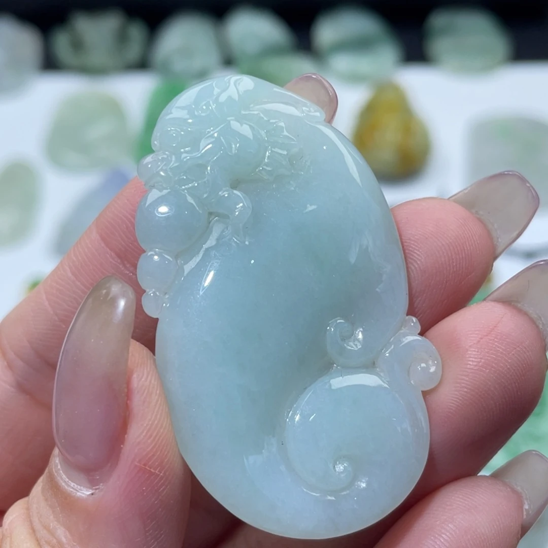 颈饰未镶嵌翡翠吊坠