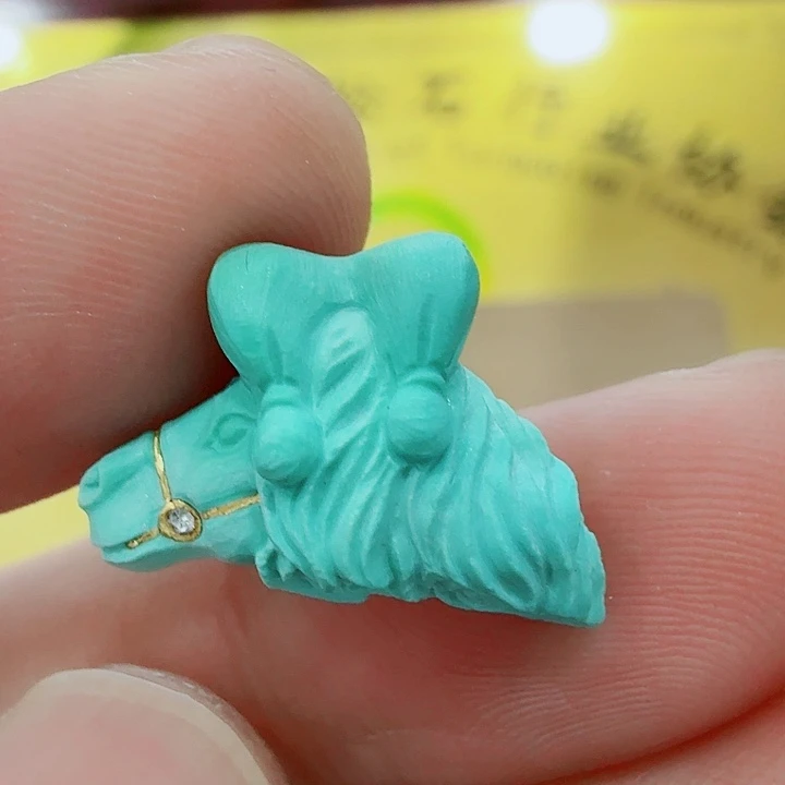 绿松石未镶嵌珠宝奇石