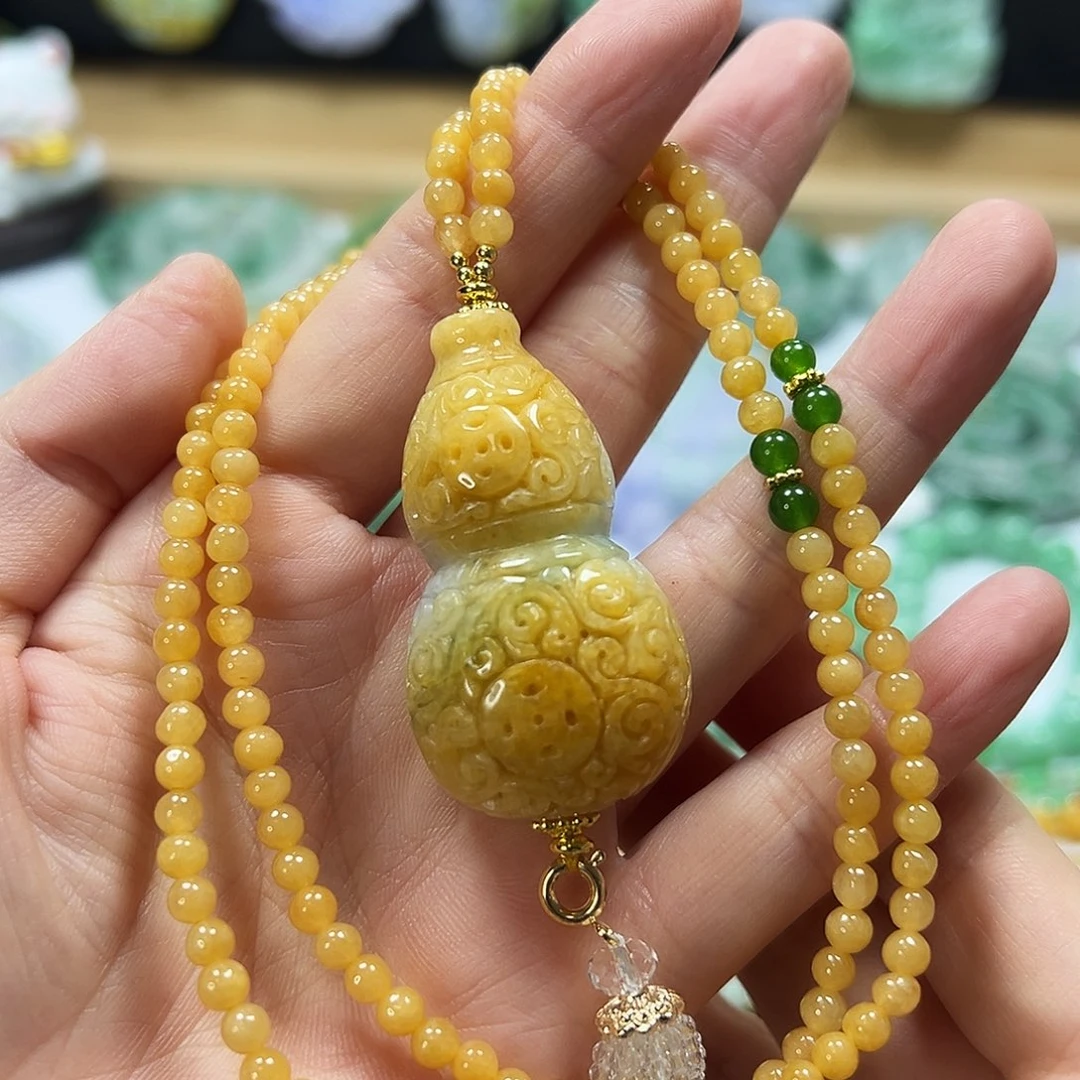 翡翠未镶嵌颈饰吊坠