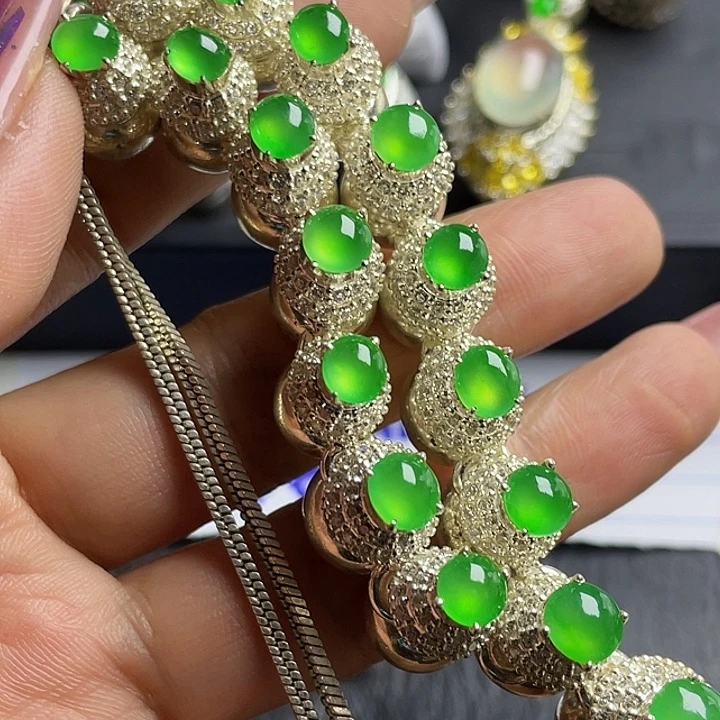 R***8定制翡翠未镶嵌86255756999