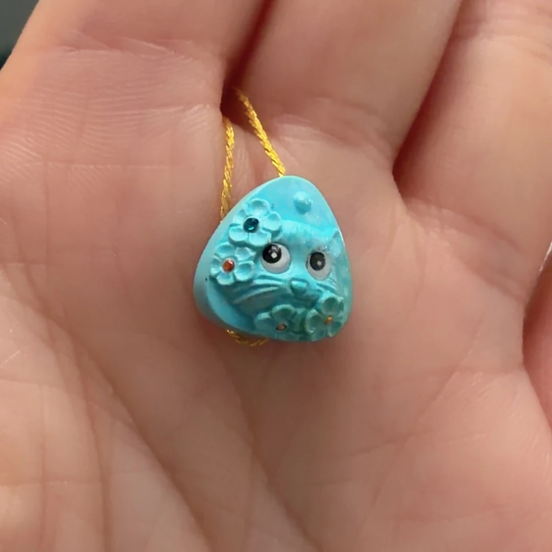 绿松石未镶嵌颈饰