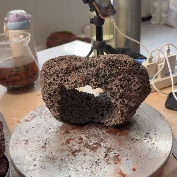 火山石躲避屋1个10厘米