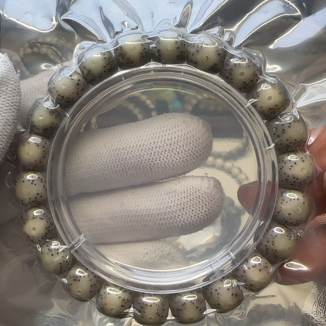 星月菩提手串石玉糯冰大留白10×9