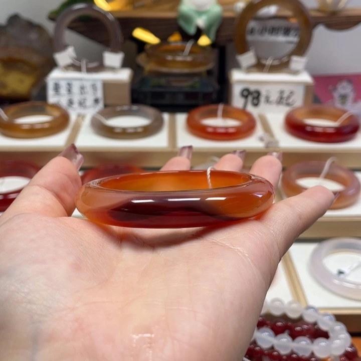 玛瑙/玉髓未镶嵌手镯