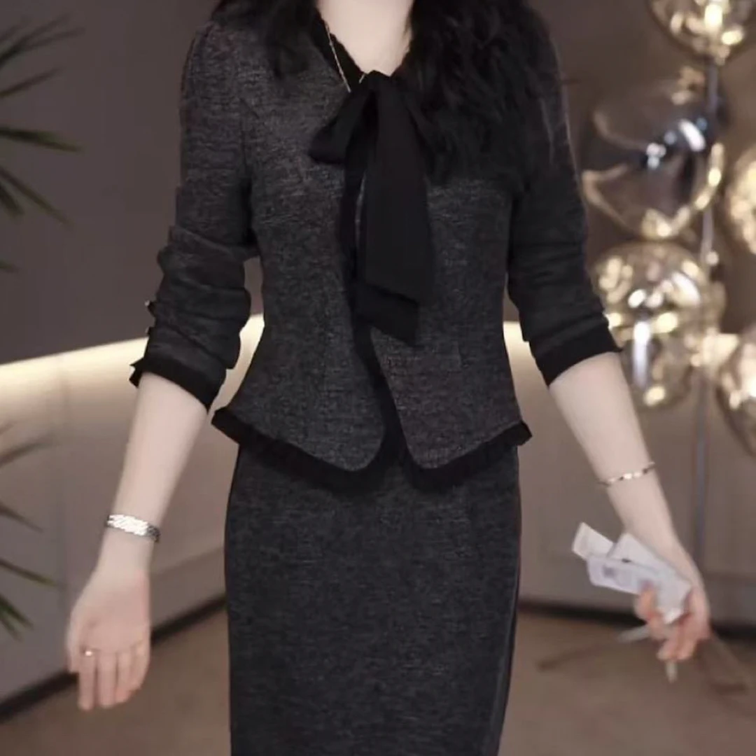 高级磨毛精纺优雅拼接小香风连衣裙2025秋季新款显瘦中长款连衣裙