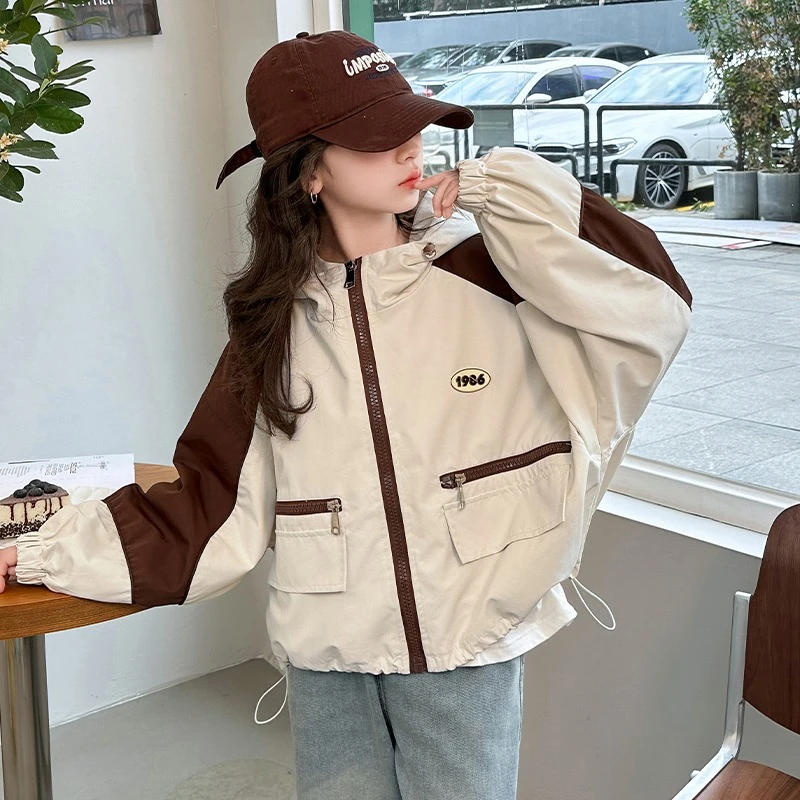 女童外套冲锋衣2025新款春秋款中大童儿童洋气春季防风超好看上衣