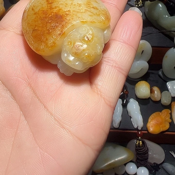 颈饰未镶嵌和田玉田*里