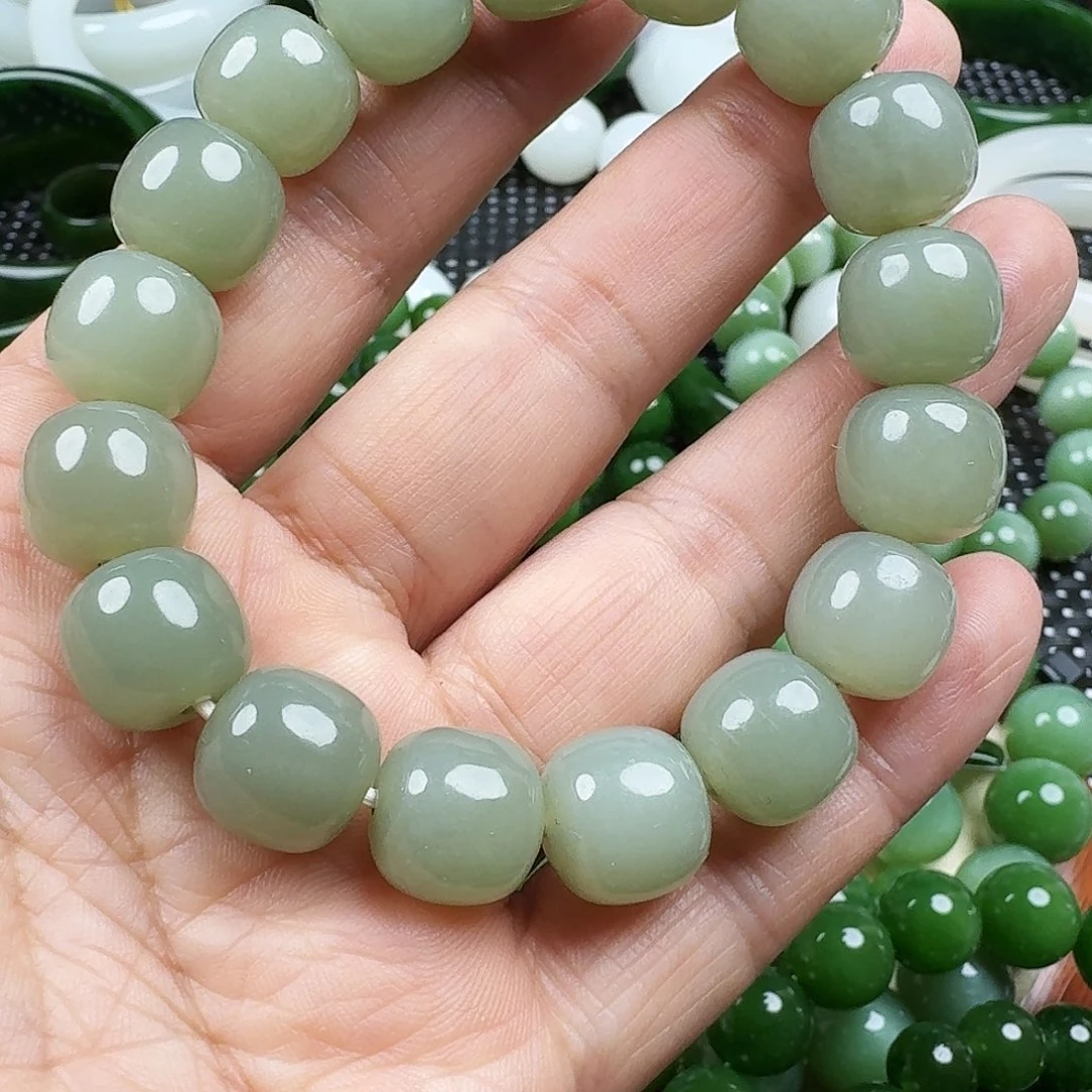 【闪购商品】未镶嵌手链和田玉卡12老型