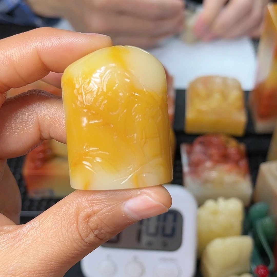 寿山石印石冰*封这种现象很明显了