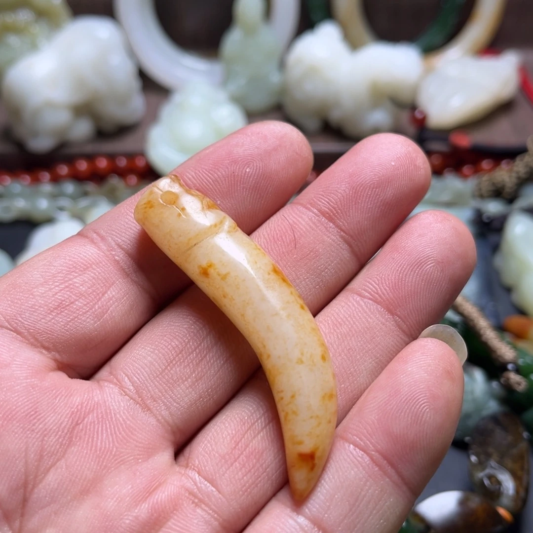 和田玉未镶嵌挂件