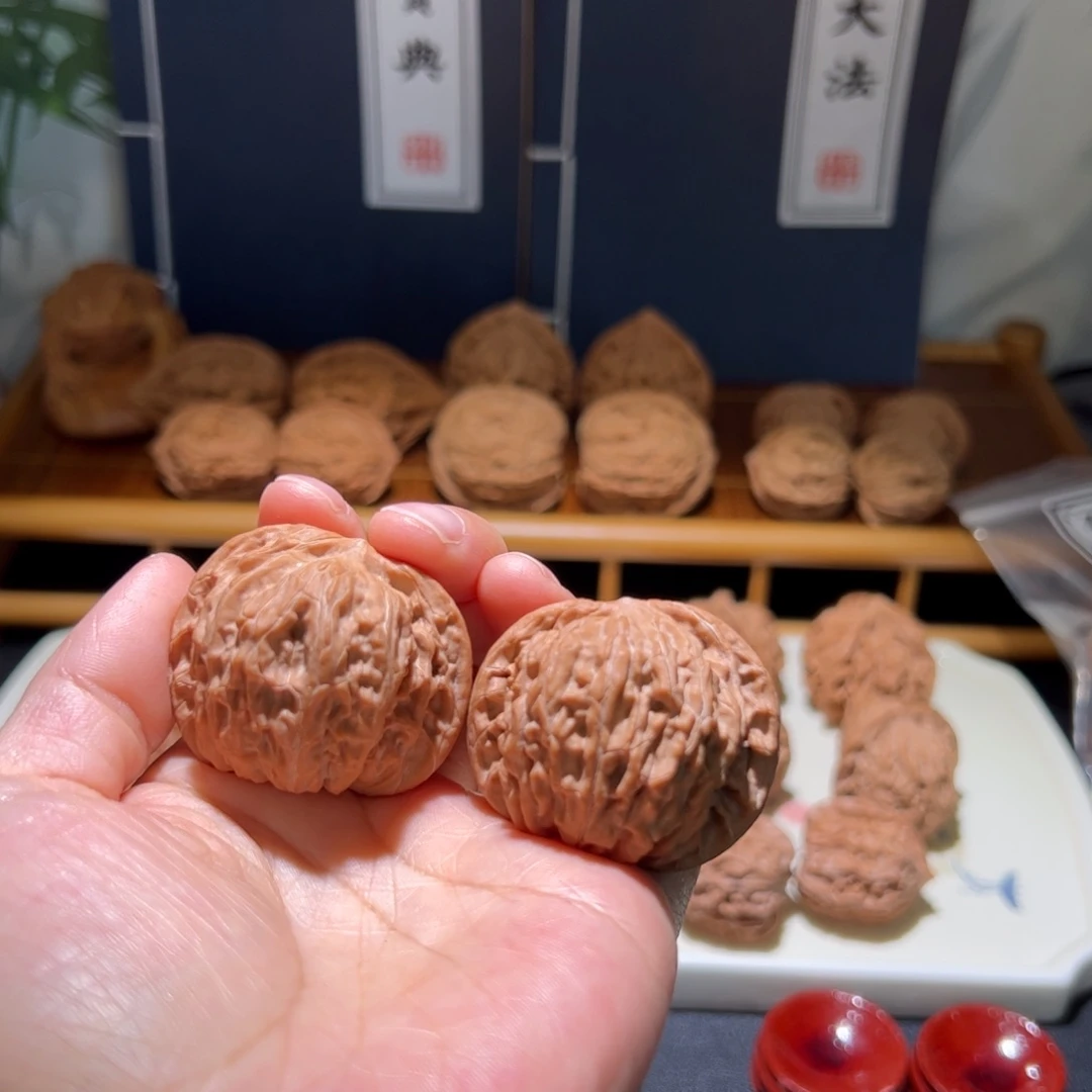 い***对文玩核桃把件磨盘