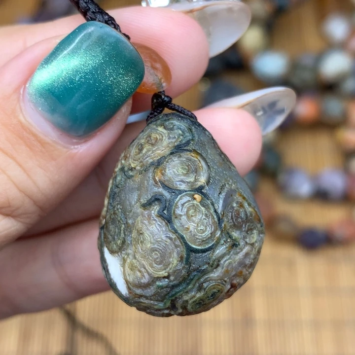 玛瑙/玉髓未镶嵌珠宝半成品