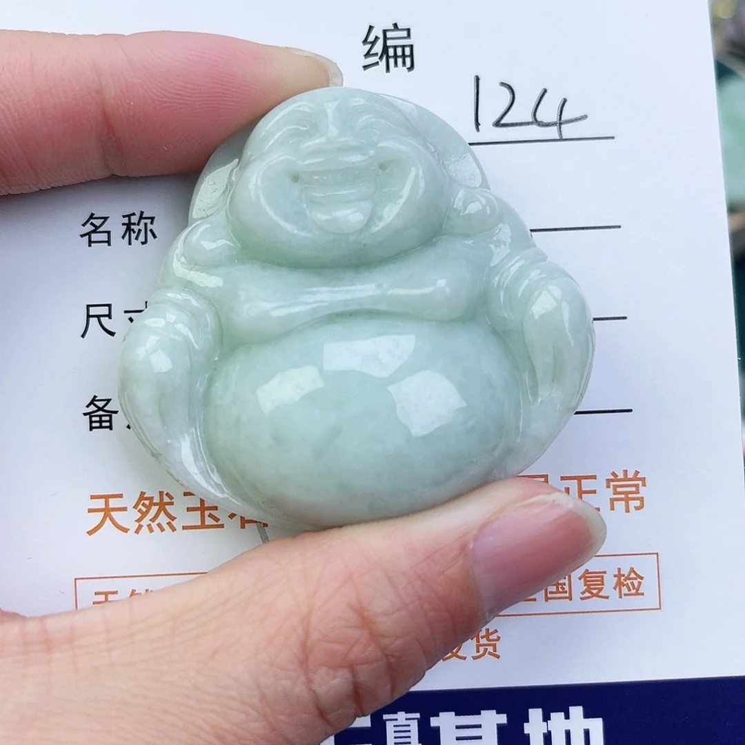 翡翠颈饰未镶嵌佛公