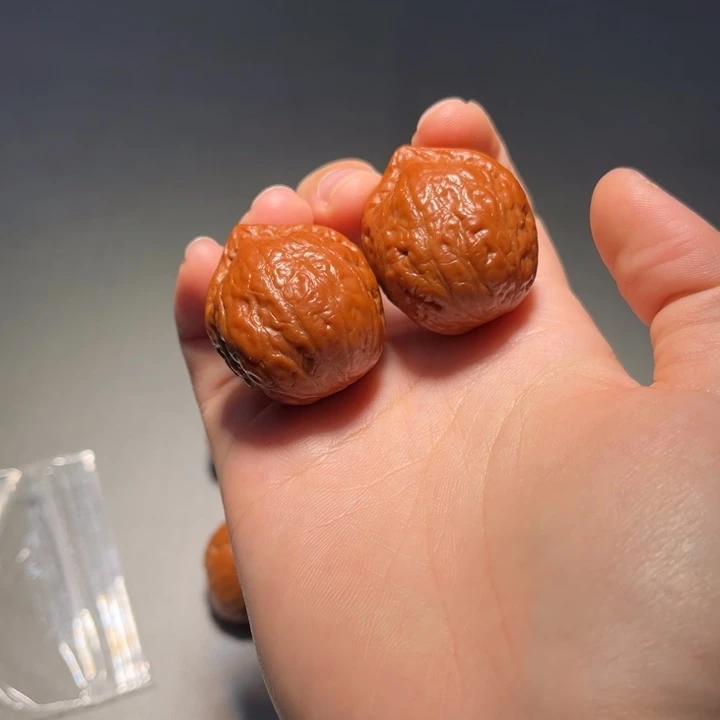 文玩核桃把件桃心449