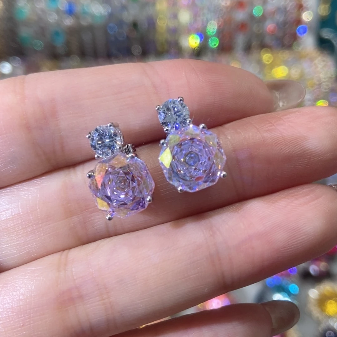 6锆石（处理）耳钉