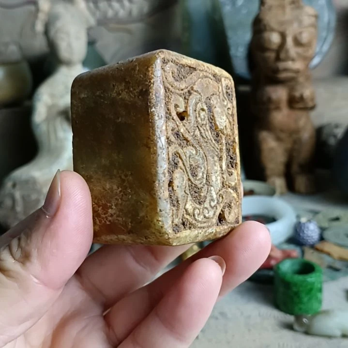 盘玉印章，玉质温润