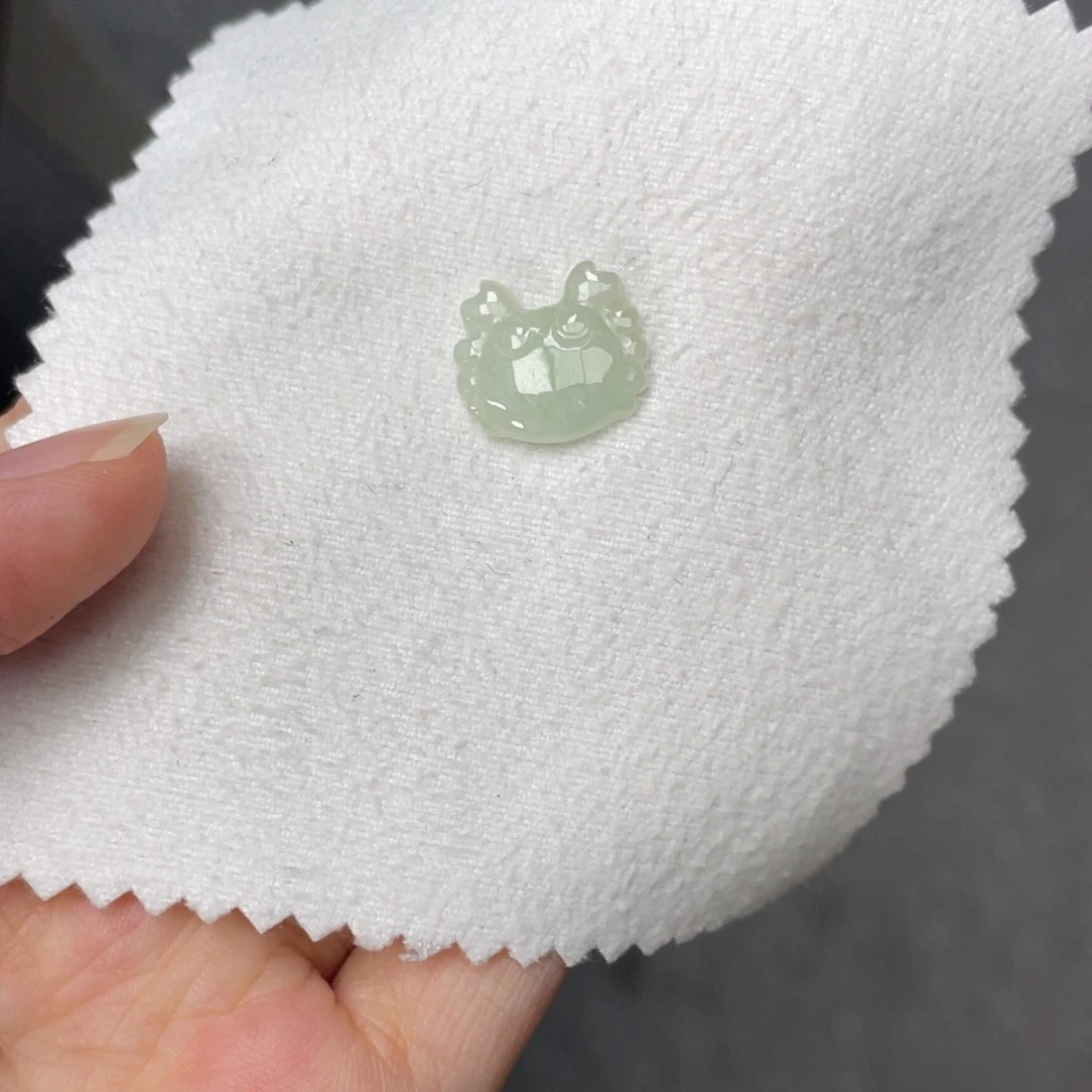 颈饰未镶嵌翡翠螃蟹