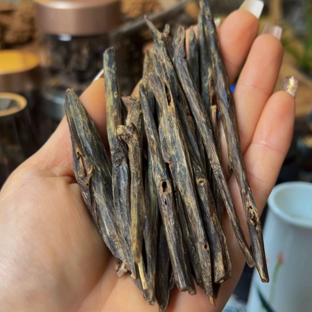 【闪购商品】沉香手把件淡**在奇楠树心虫漏高端老料30克