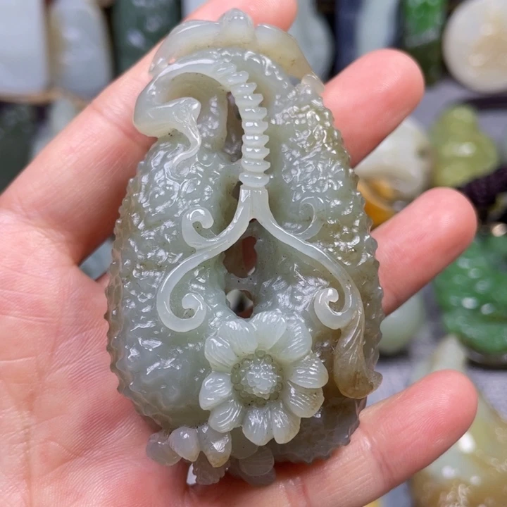 和田玉未镶嵌挂件