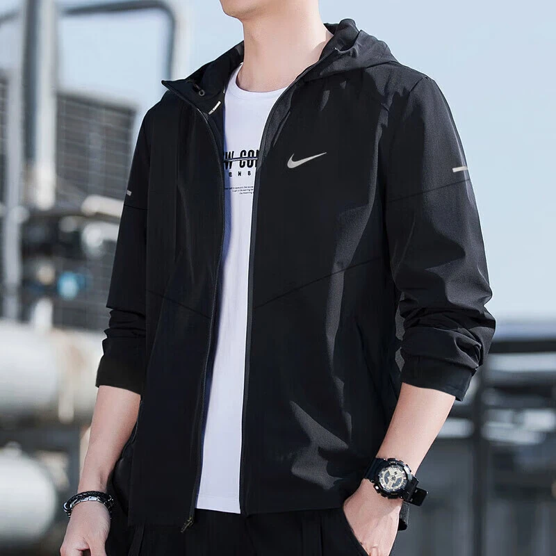 NIKE/耐克运动外套秋季新款防风休闲外套时尚防晒连帽夹克
