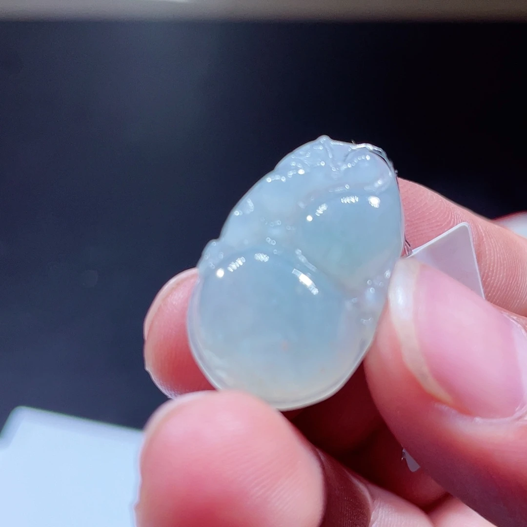 水***货翡翠未镶嵌颈饰翡翠