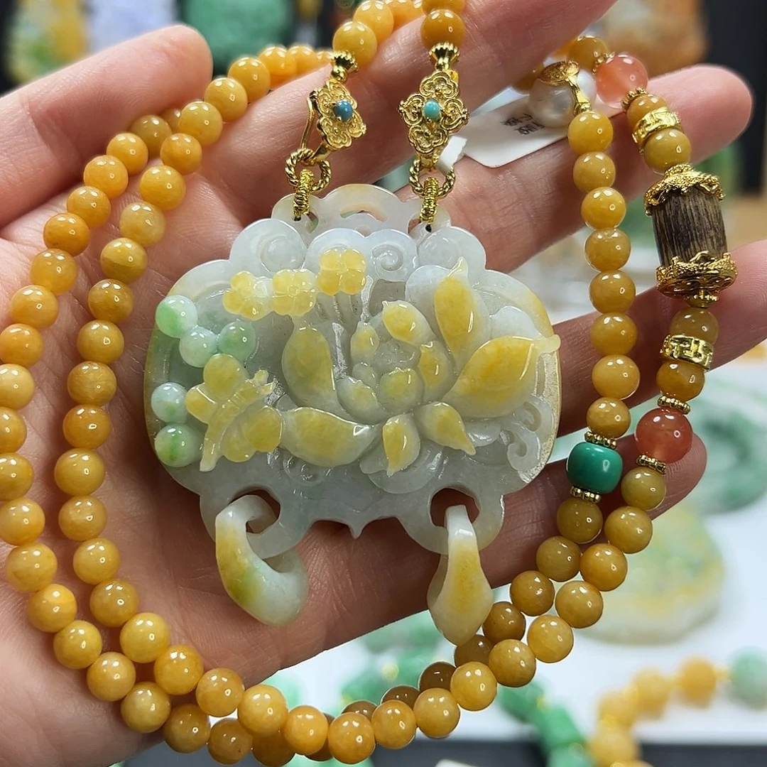 翡翠未镶嵌颈饰吊坠