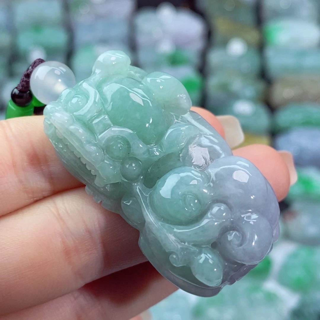 颈饰未镶嵌翡翠天然