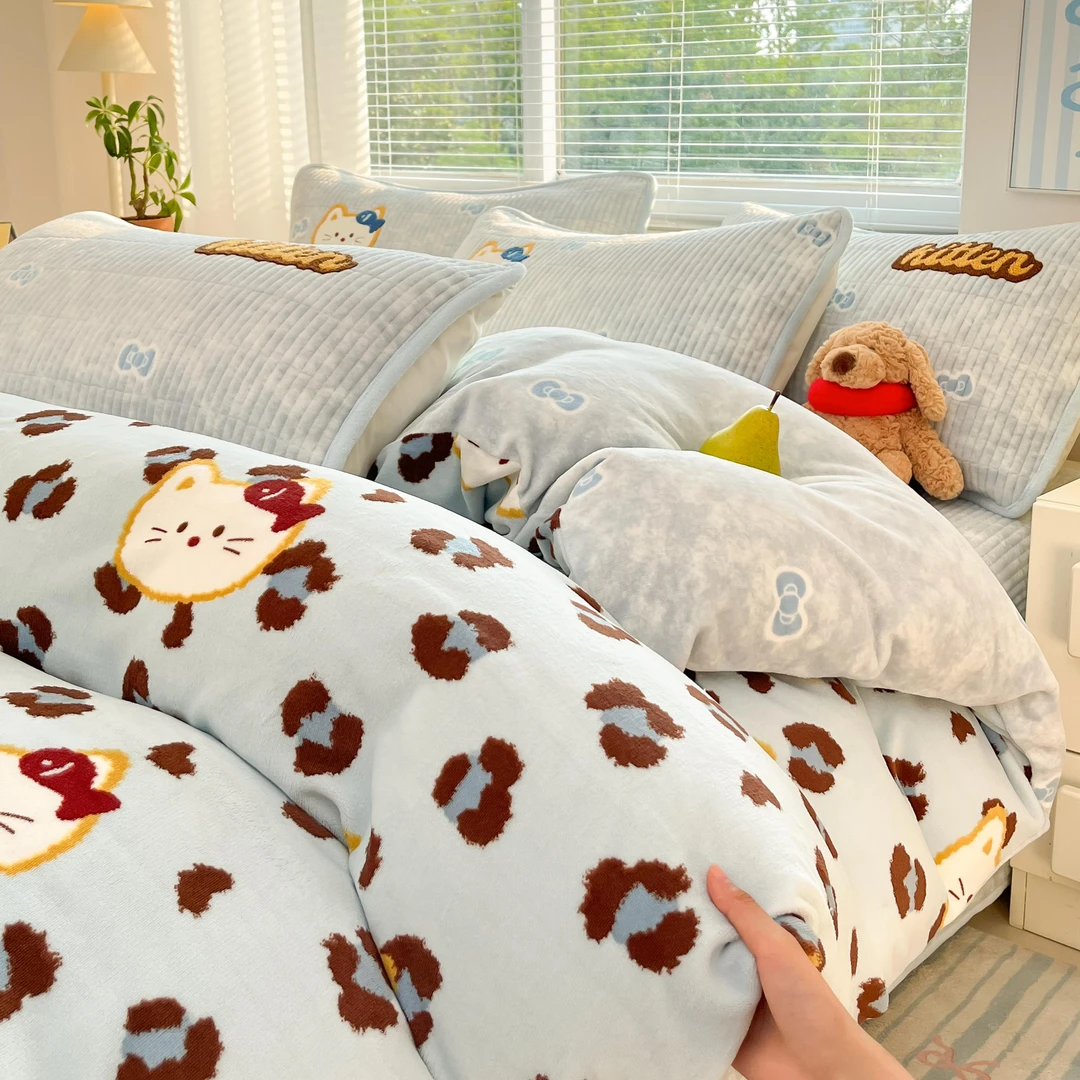 猫咪日记卡通少女心牛奶绒床盖四件套小清新被套宿舍三件套床品
