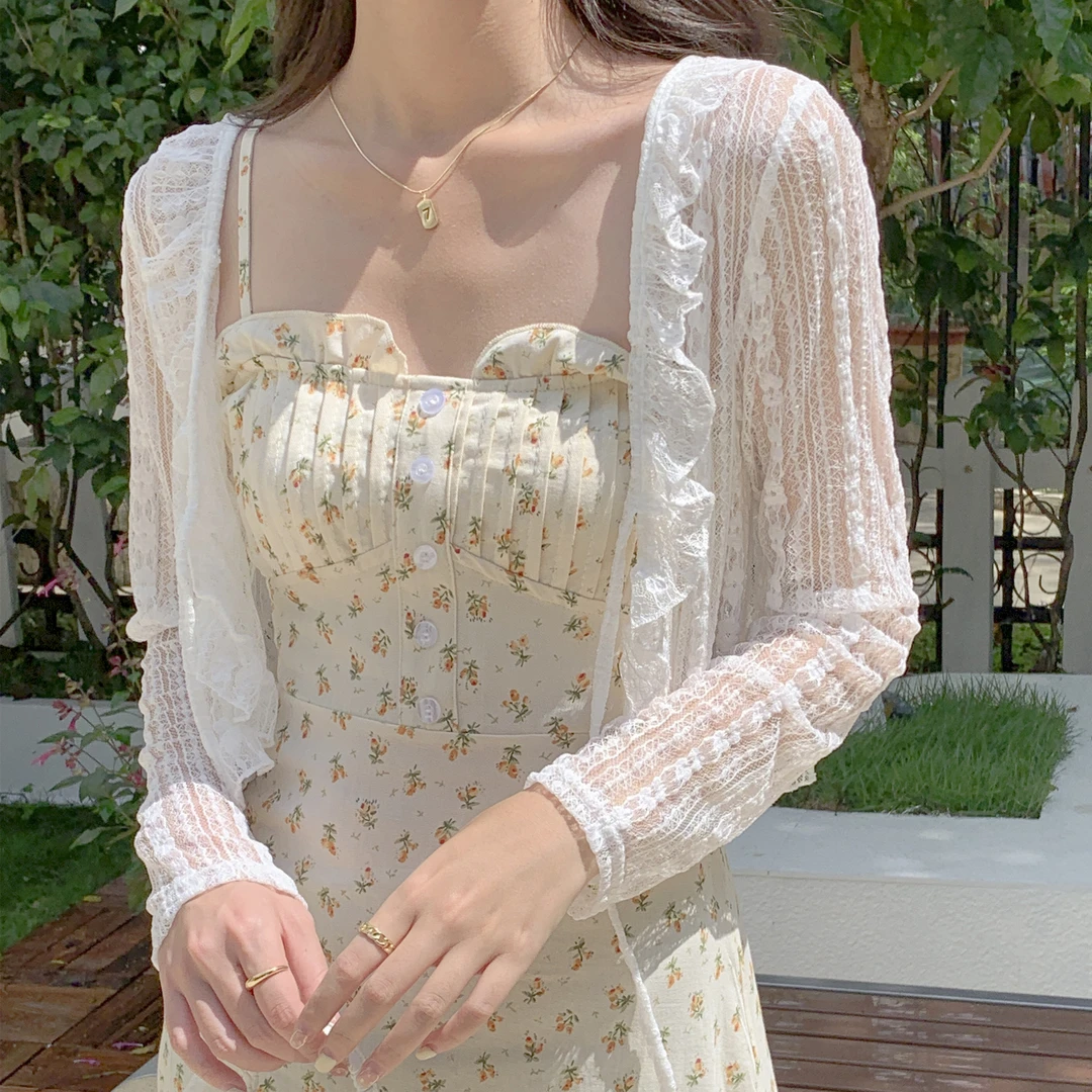 2025镂空气质蕾丝开衫外套服薄款防晒披肩花边上衣配洋气裙子碎花