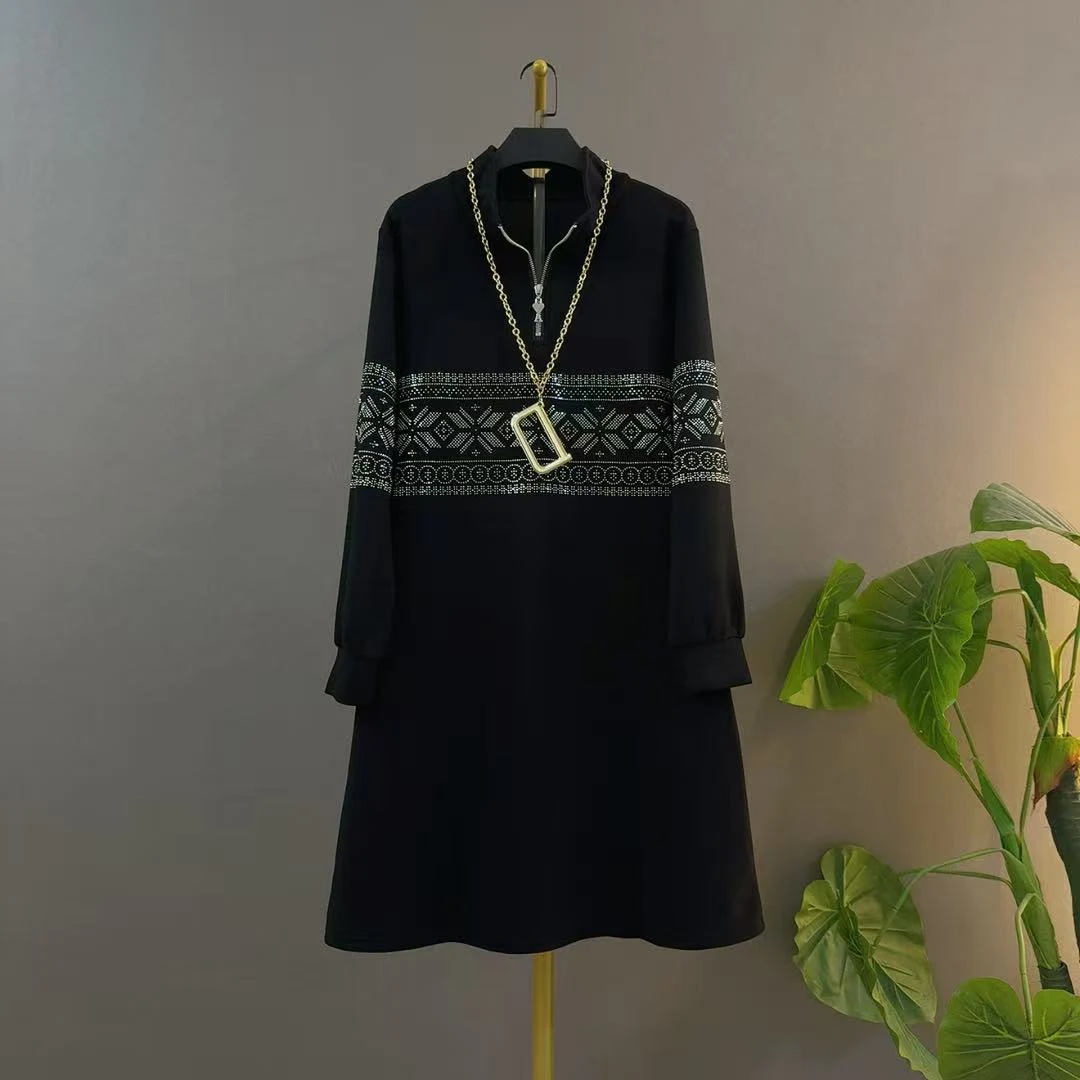 秋季时尚胖mm重工烫钻拉链立领显瘦遮肉长袖大码女装连衣裙