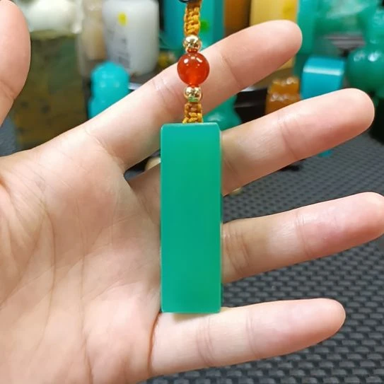 寿山石印石雅安绿扁章