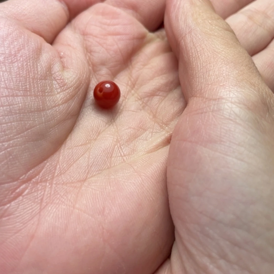 【闪购商品】南红玛瑙原矿手串718K金镶嵌