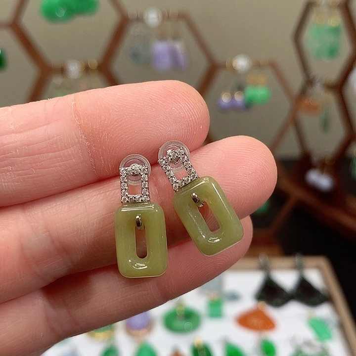 银S925镶嵌翡翠耳饰天然