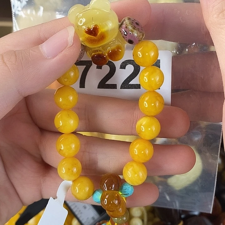 蜜蜡未镶嵌珠宝奇石