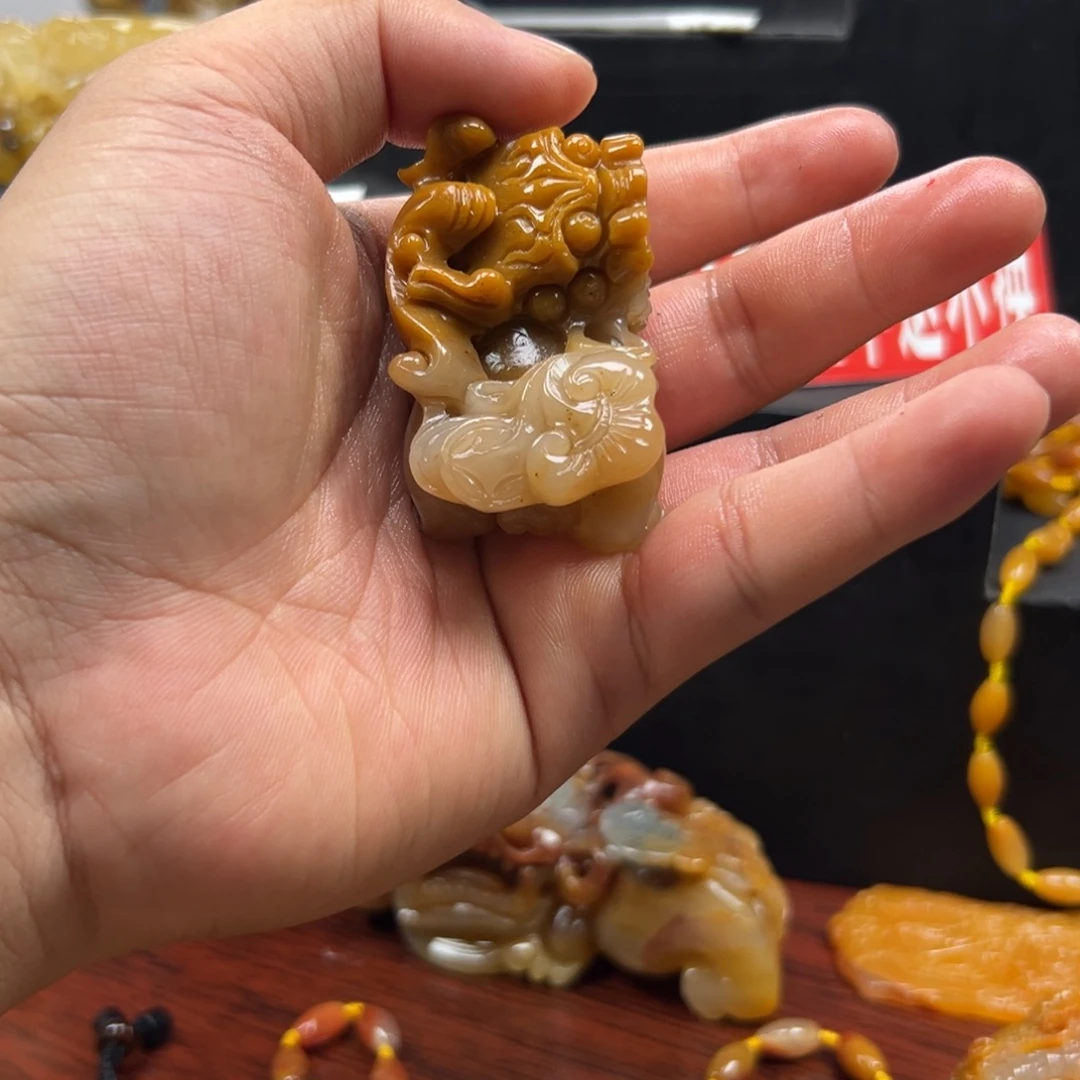 石英质玉（黄龙玉）未镶嵌多样性发货，发其一