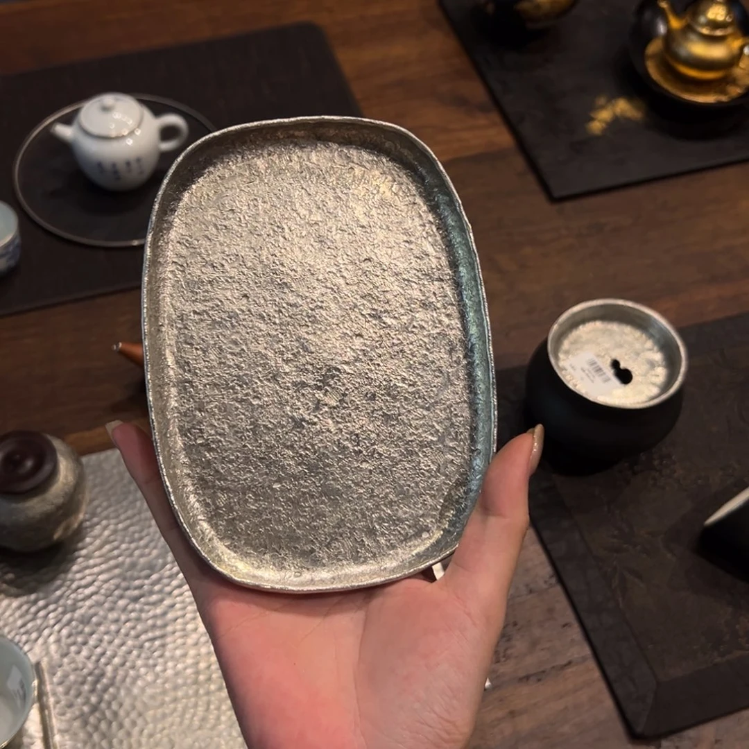 瓷片陶瓷。      陶瓷。